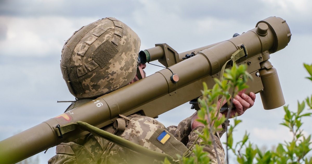 Фото до матеріалу: ЗСУ отримали китайські ПЗРК FN-16: як вони потрапили в Україну