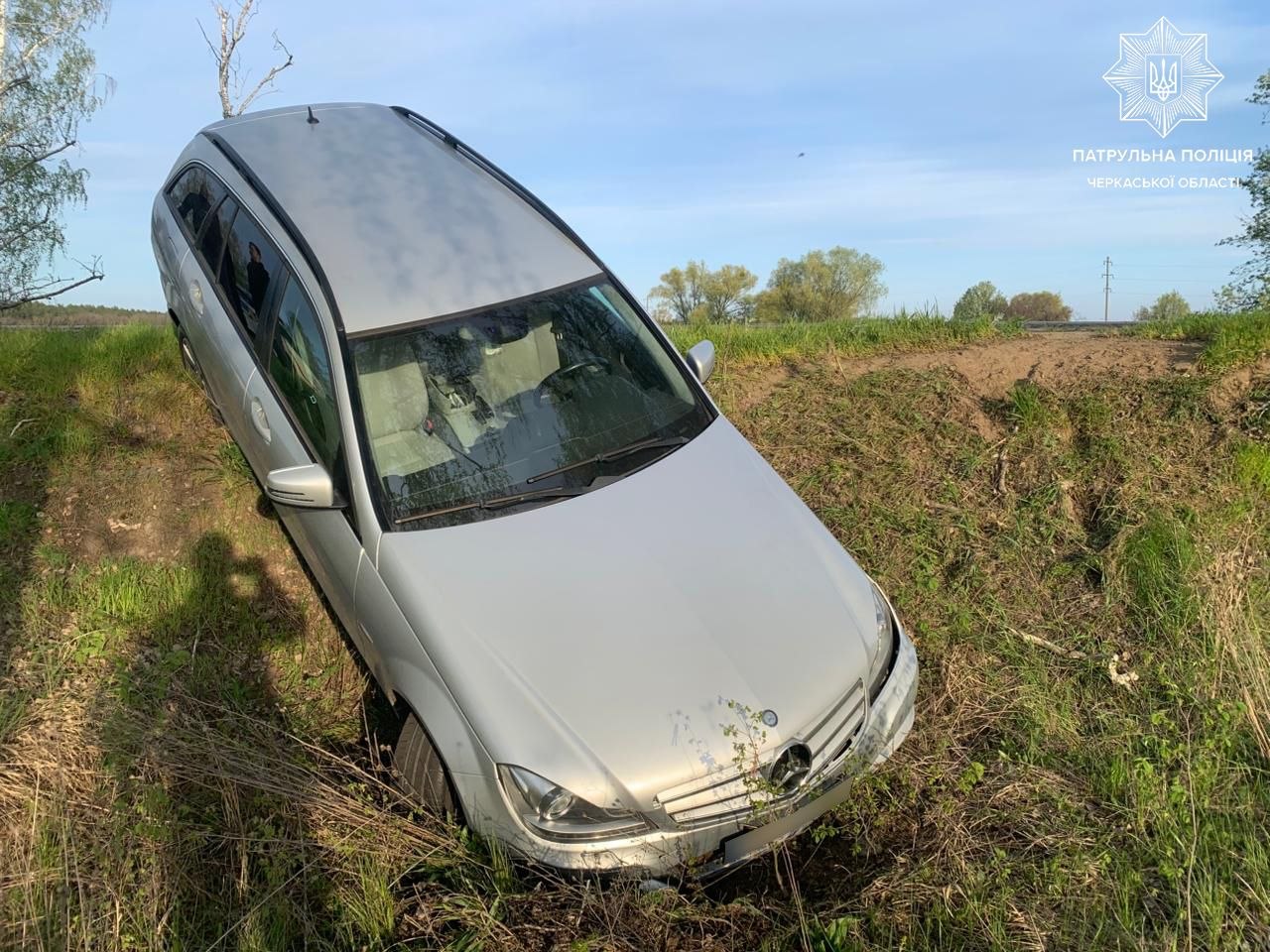 Фото до матеріалу: Водій ВАЗ у стані сп'яніння влаштував аварію біля Благодатного і втік