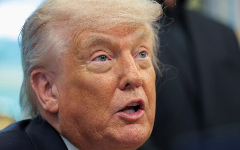 Фото до матеріалу: Трамп висуває ЄС ультиматум щодо торгової угоди: що це означає для України та Києва