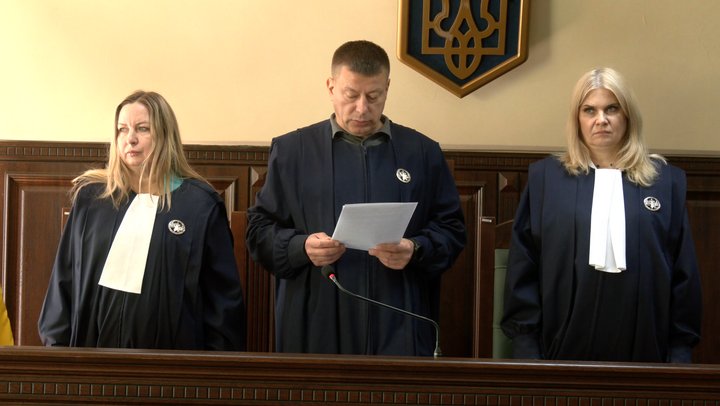 Фото до матеріалу: У Черкасах засудили двох диверсантів на 15 років за підпали на залізниці та авто військових