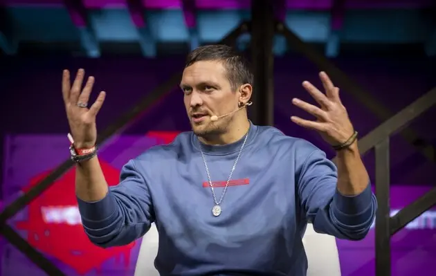 Фото до матеріалу: Олександр Усик проти Ріко Верховена: бій транслюватиме «Київстар ТБ»