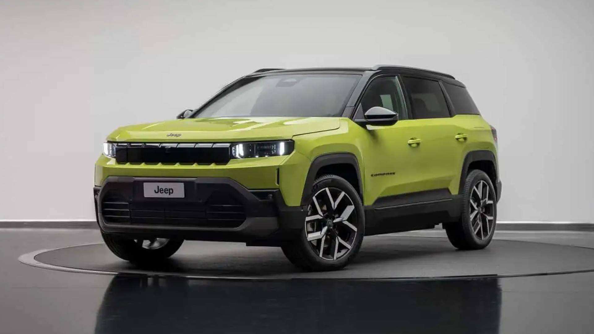 Фото до матеріалу: На український ринок вийшов новий Jeep Compass 2026: витрата палива та нові можливості