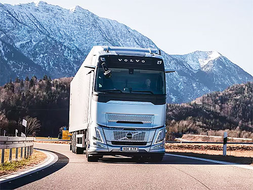 Фото до матеріалу: Volvo Trucks представив найекономічніший двигун в історії компанії