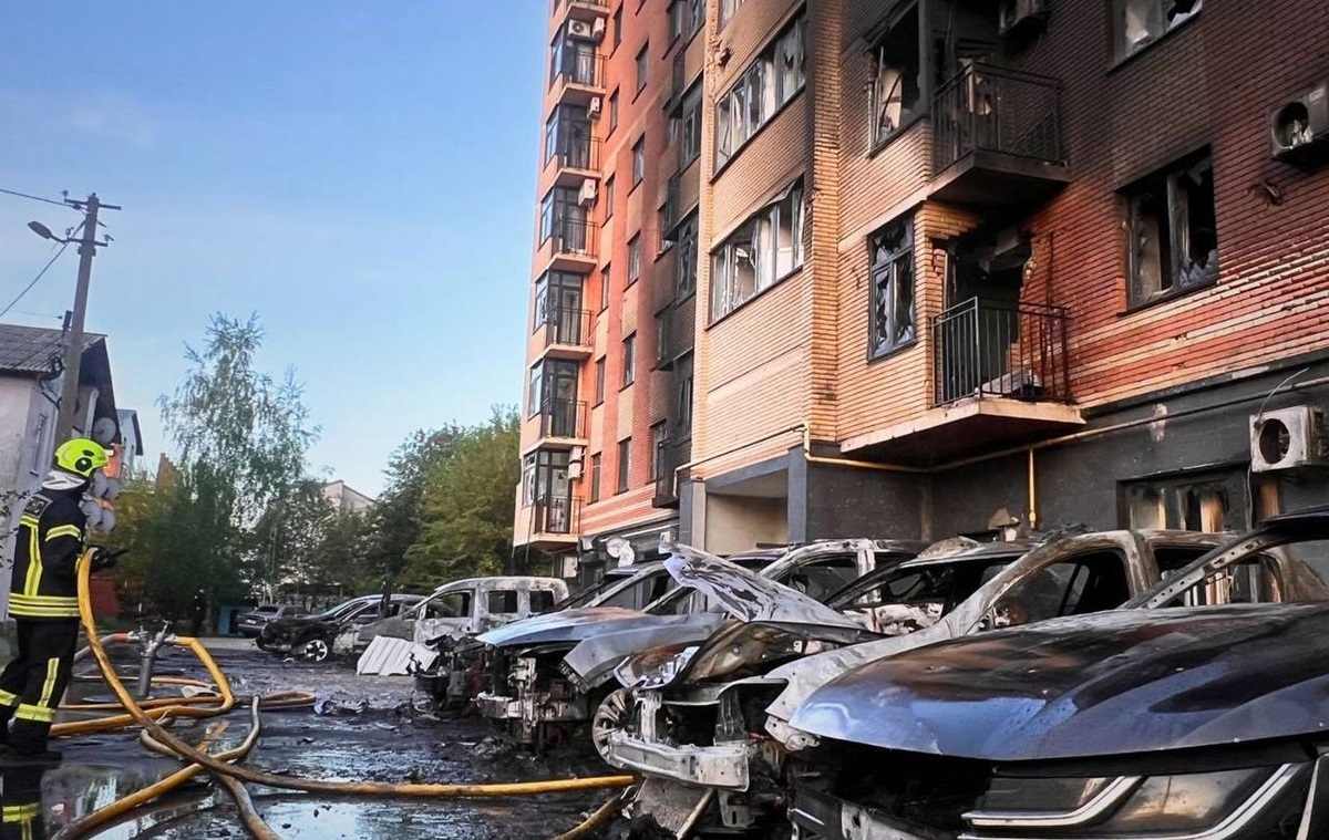 Фото до матеріалу: Атака РФ на Київщину: постраждали сім'я та евакуйовано мешканців
