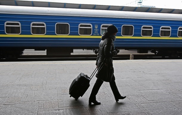 Фото до матеріалу: Укрзалізниця обрала одного оператора реклами на 94 вокзалах