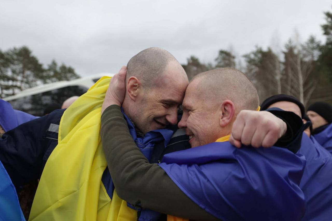 Фото до матеріалу: З російського полону повернули 13 захисників з Хмельниччини: хто це і як пройшов обмін