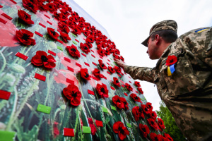 Фото до матеріалу: Україна вшановує День пам'яті та перемоги над нацизмом: чому 8 травня стало новою національною датою