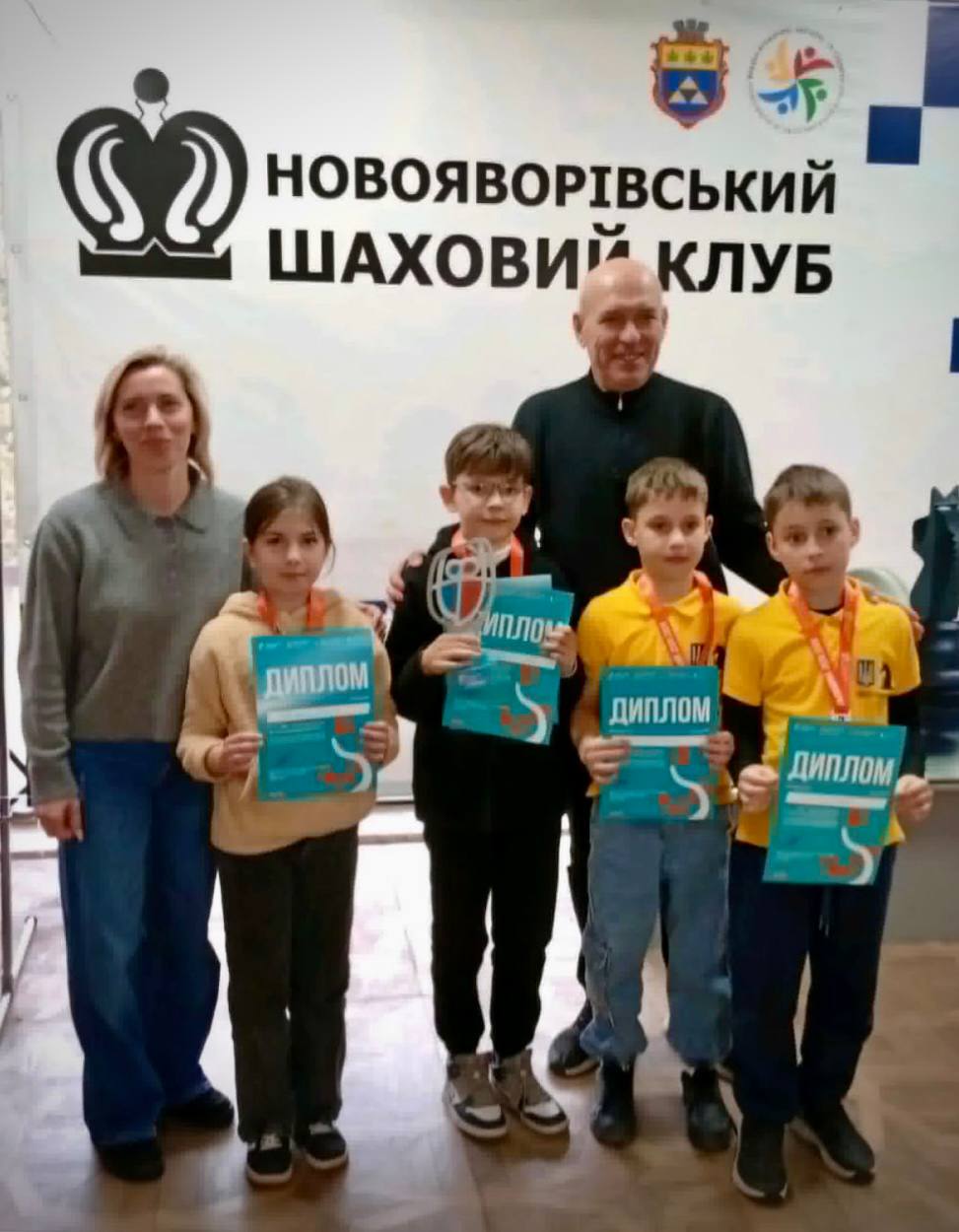 Фото до матеріалу: Шахісти зі Шептиць здобули нагороди на обласному етапі ліги «Пліч-о-пліч»