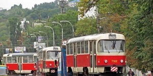 Фото до матеріалу: До Києва прибула партія старих трамваїв з Праги