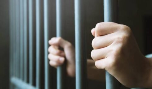Фото до матеріалу: У Черкасах двох чоловіків засудили до 15 років за підпал машин ЗСУ