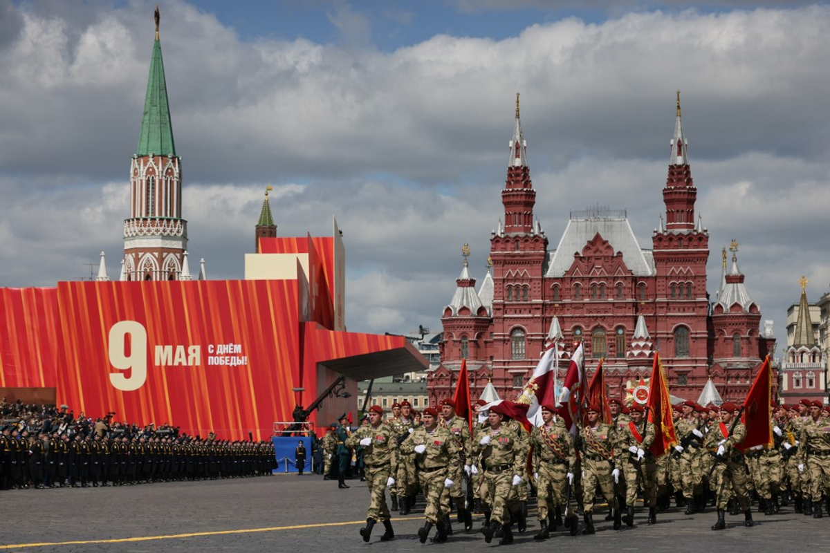 Фото до матеріалу: Парад на 9 травня в Москві пройде без військової техніки через загрозу дронів
