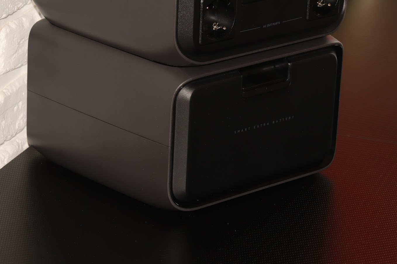 Фото до матеріалу: EcoFlow RIVER 3 MAX Plus Wireless: модульна зарядна станція для сучасного дому
