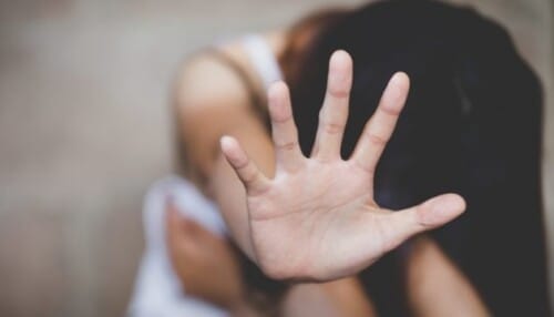 Фото до матеріалу: На Хмельниччині засудили батька, який зґвалтував своїх доньок