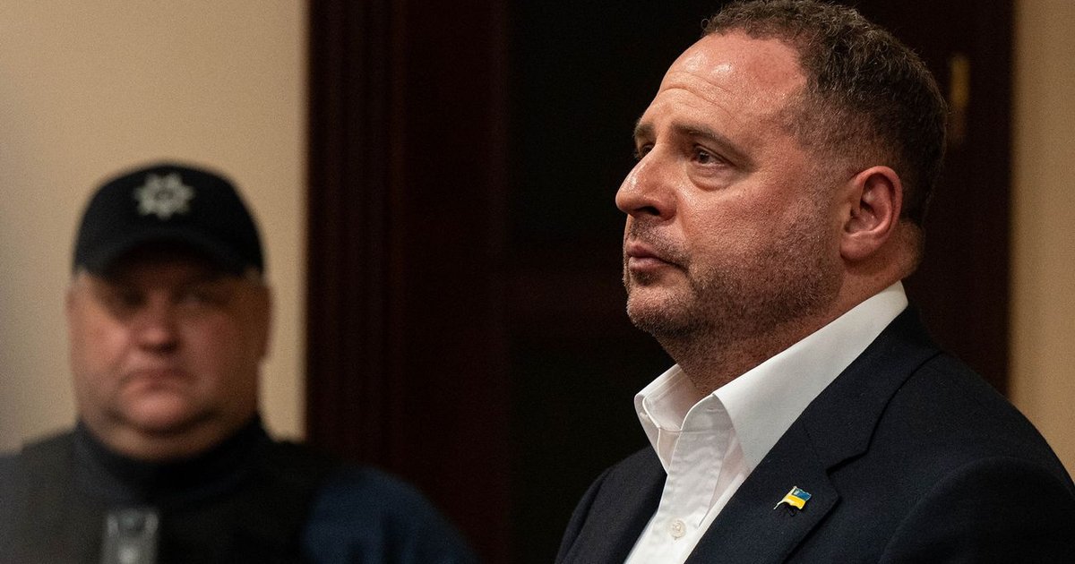 Фото до матеріалу: Андрія Єрмака взяли під варту у коридорі ВАКС: він оскаржує рішення