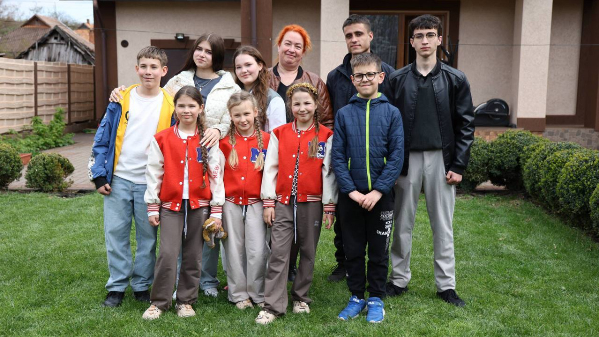 Фото до матеріалу: Новий дім для великої родини: як у Кривому Розі підтримують дітей-сиріт