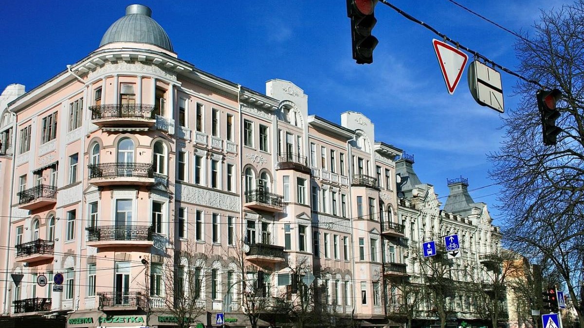 Фото до матеріалу: Будинок-тортик на Великій Житомирській: історія, мистецтво та містика