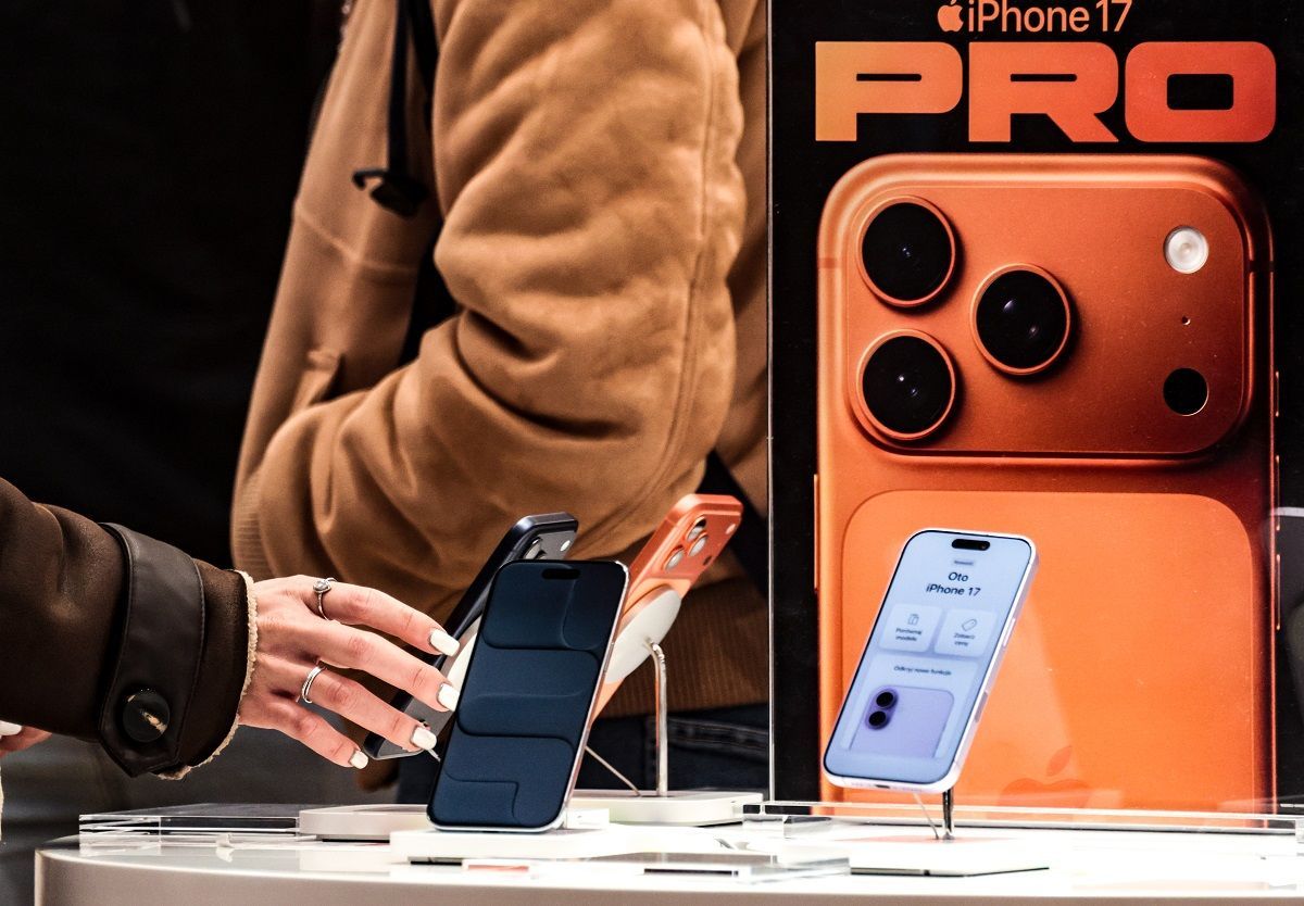 Фото до матеріалу: П'ять китайських смартфонів, які обганяють iPhone 17: огляд флагманів