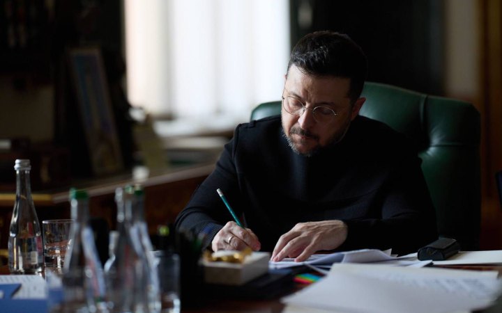 Фото до матеріалу: Володимирці дізнаються: Україна готує нові санкції через ізраїльський інцидент із зерном