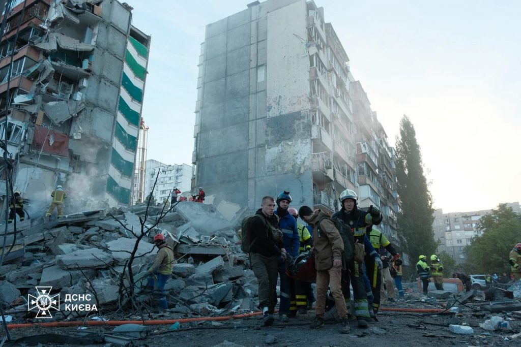 Фото до матеріалу: це не шлях до завершення війни: Зеленський після атаки рф