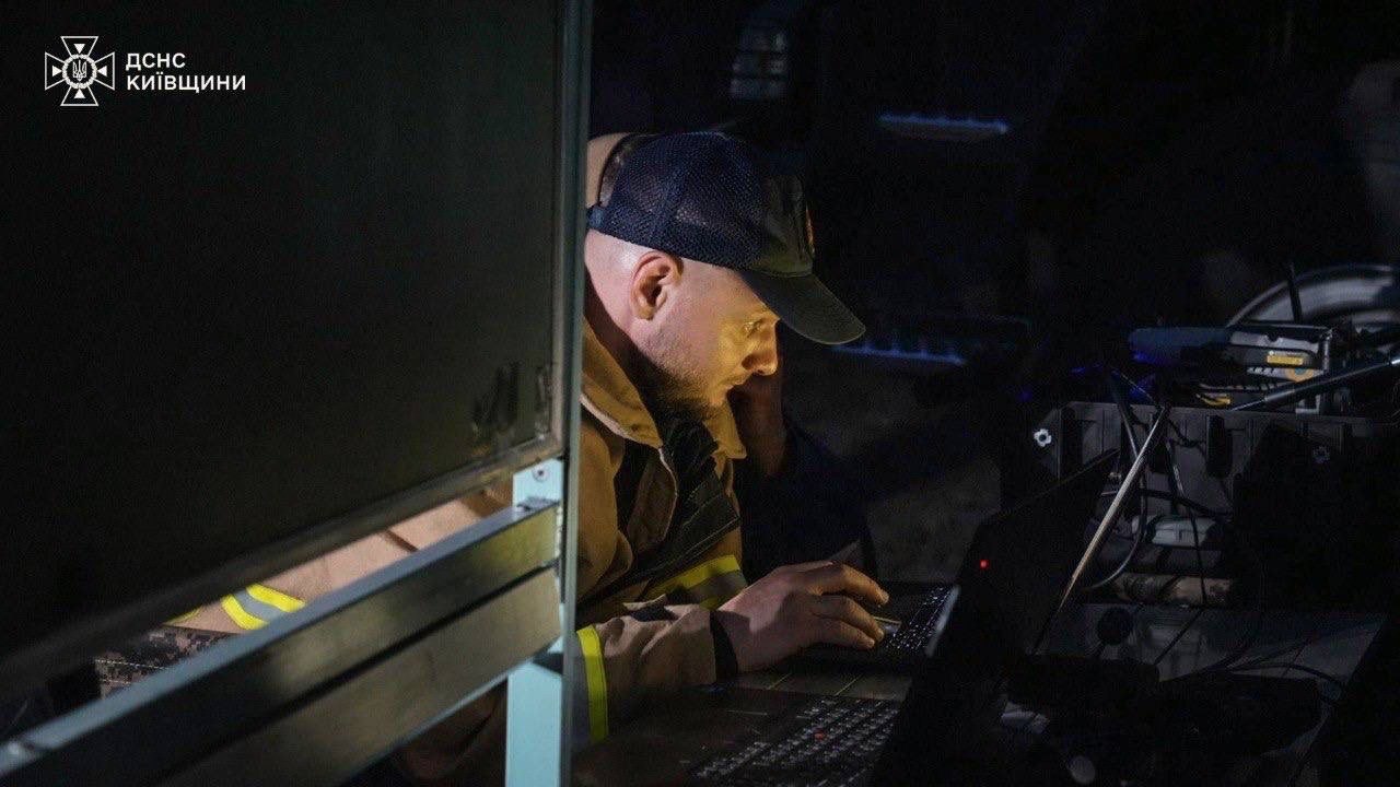Фото до матеріалу: Лісова пожежа в Чорнобильській зоні: тисячі гектарів охоплені вогнем через спеку та вітер