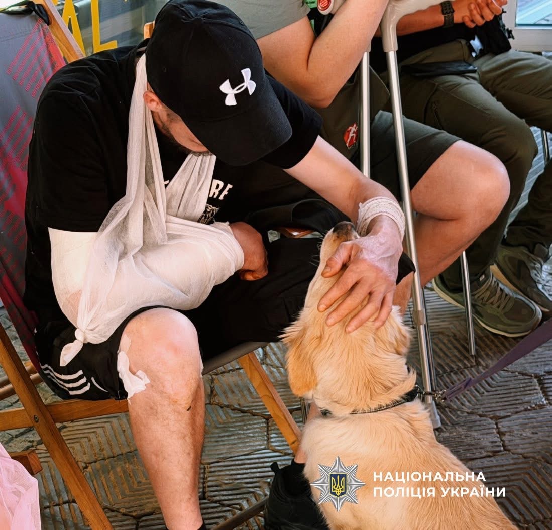 Фото до матеріалу: Службові собаки допомогли відновитися військовим на Івано-Франківщині