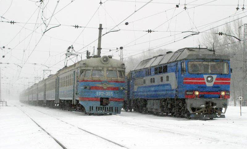 Фото до матеріалу: Потяги «Хюндай» затрималися на дві години через пошкодження контактів у Бущині