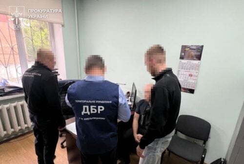 Фото до матеріалу: Двох поліцейських підозрюють у приховуванні обставин смертельної ДТП на Шепетівщині
