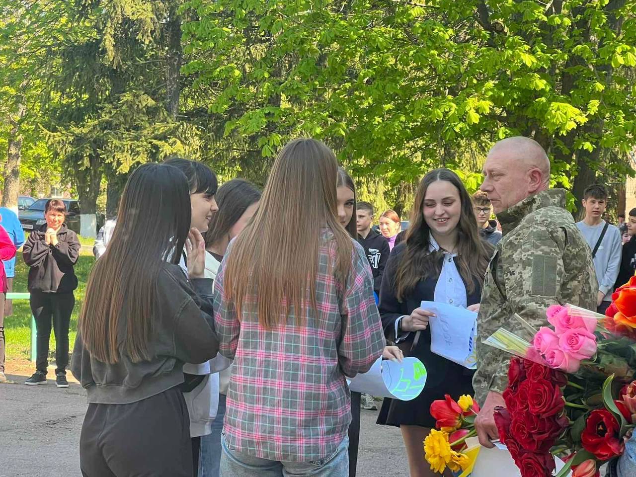 Фото до матеріалу: Героїчний повернення: у Великовисківській громаді зустріли звільненого з полону військовослужбовця