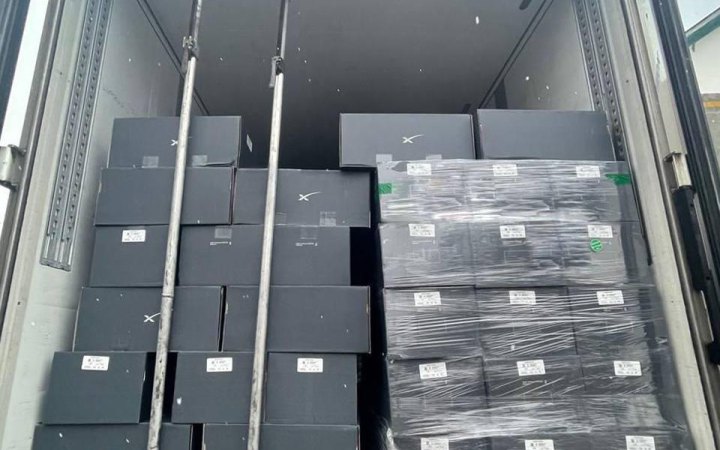 Фото до матеріалу: Росія на пів року заборонила ввозити Starlink та інші іноземні супутникові пристрої