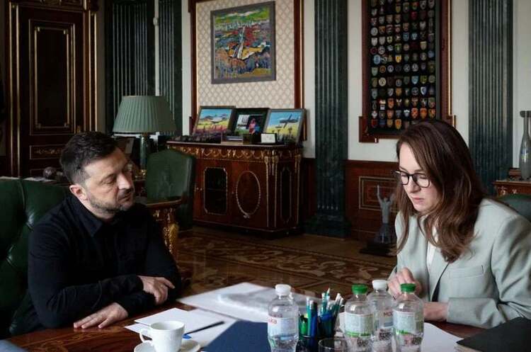 Фото до матеріалу: Зеленський анонсував кадрові зміни в Кабміні та прискорення приватизації
