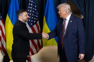 Фото до матеріалу: Зеленський анонсував нові пакети допомоги після саміту в Єревані