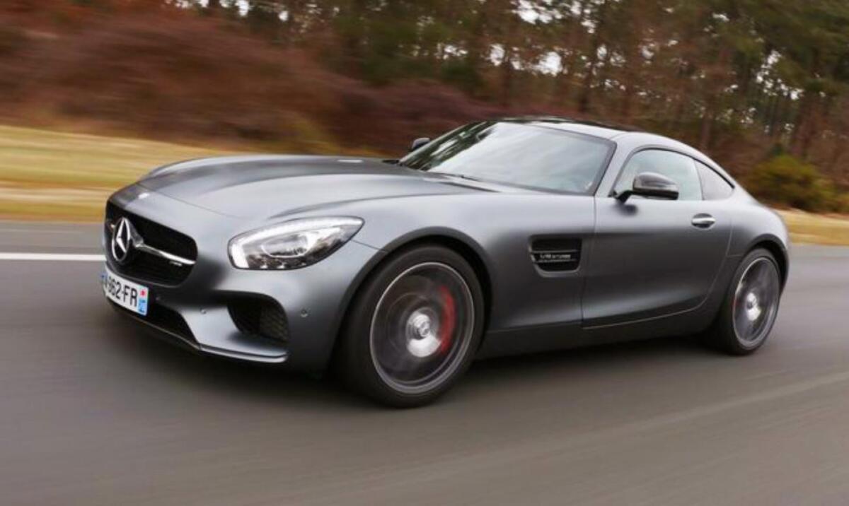 Фото до матеріалу: Mercedes-Benz відкликає 144 тисячі авто у США через збій цифрової панелі