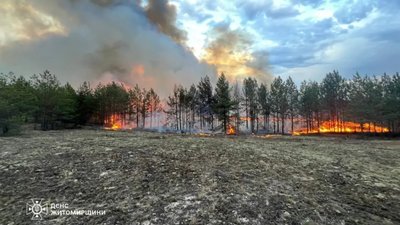 Фото до матеріалу: Швеція передала Україні спеціалізовану техніку для обслуговування аеродромів