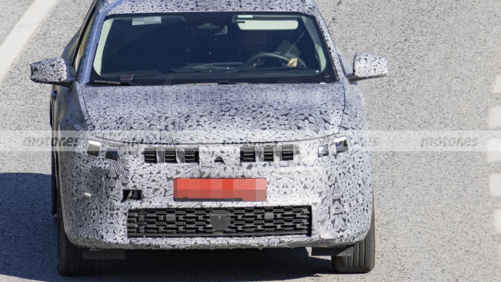 Фото до матеріалу: Dacia Striker 2026: флагманський кросовер з гібридними моторами та преміальним салоном