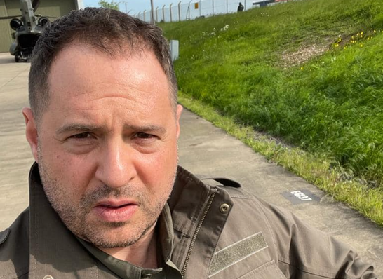 Фото до матеріалу: САП: Єрмак радився з ворожкою щодо кадрових призначень