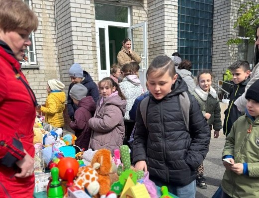 Фото до матеріалу: Друге життя для іграшок: у Кам'янському провели ярмарок обміну