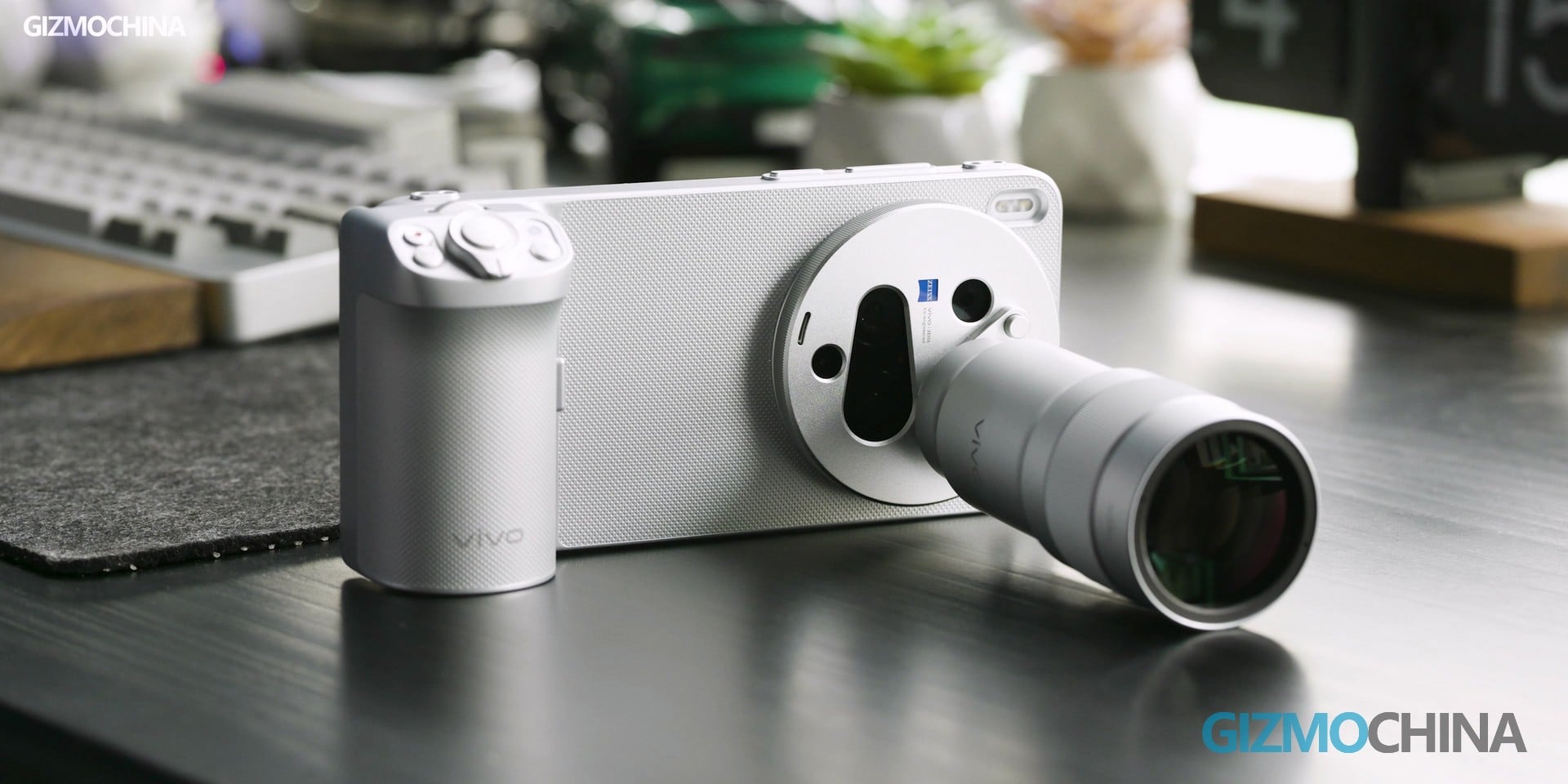 Фото до матеріалу: Vivo X300 Ultra: новий флагман з зовнішніми об'єктивами та Snapdragon 8 Elite Gen 5