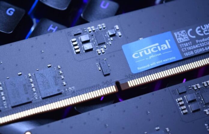 Фото до матеріалу: Шахраї продають фейкову DDR5 з «пустушками» замість чіпів