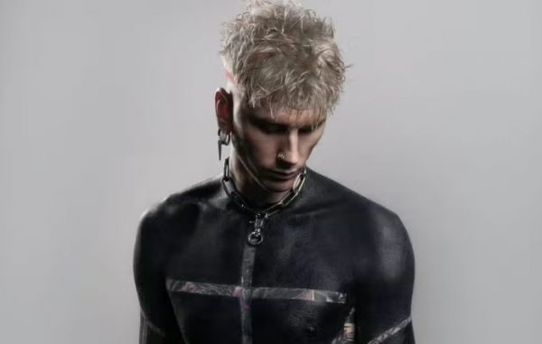 Фото до матеріалу: Меган Фокс та Machine Gun Kelly відсвяткували день народження доньки в атмосфері інтимності