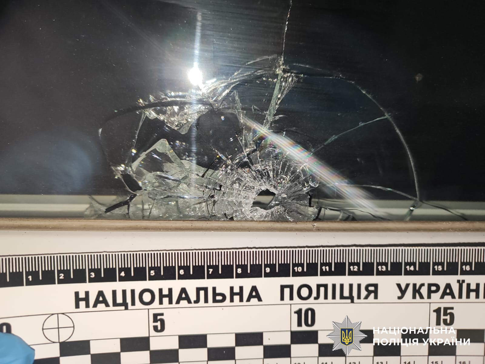 Фото до матеріалу: У Новоукраїнці чоловік кинув гранату біля банку: затримано підозрюваного