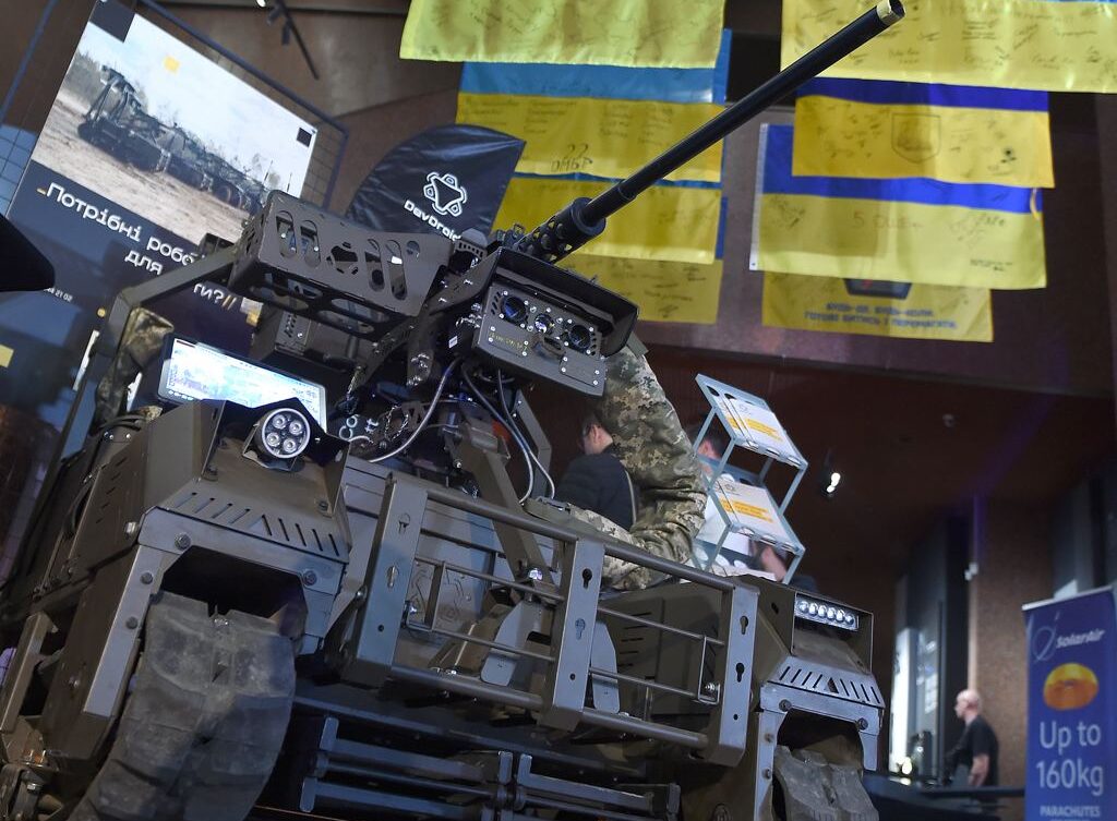 Фото до матеріалу: Українські виробники зброя та десантники обмінялися досвідом у Києві