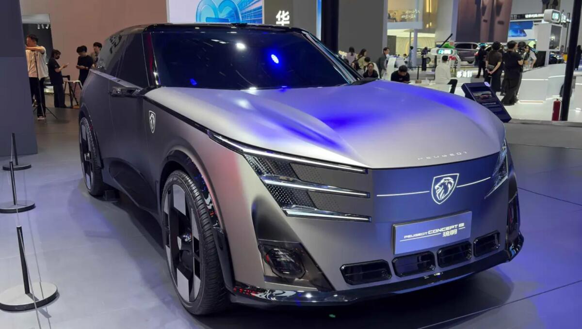 Фото до матеріалу: Peugeot показала два нові концепти для Китаю – Авто