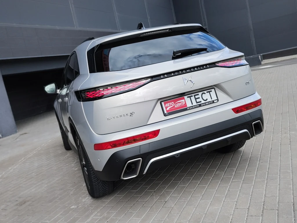 Фото до матеріалу: Тест-драйв оновленого DS 7 E-TENSE: чи виправдовує преміальний кросовер свою ціну