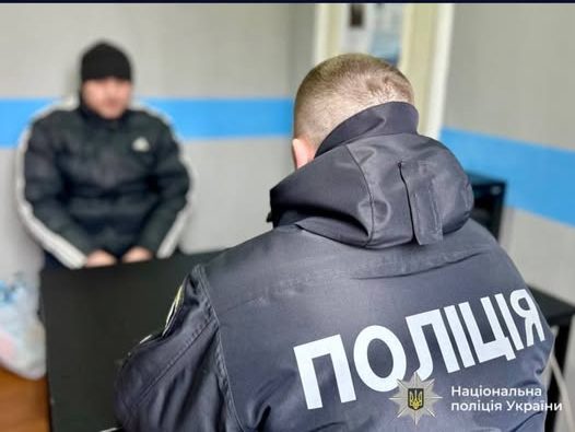 Фото до матеріалу: Іноземець організовував втечу чоловіків за кордон: справу передали до суду