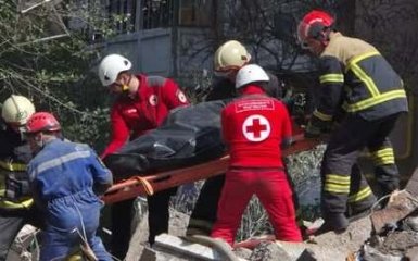 Фото до матеріалу: У Києві до трьох зросла кількість жертв масованої атаки РФ