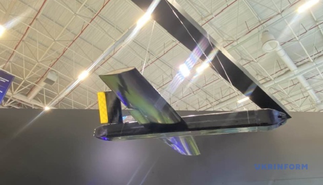 Фото до матеріалу: Український EDRONE представив у Туреччині новий дрон-перехоплювач «Батон» для захисту інфраструктури