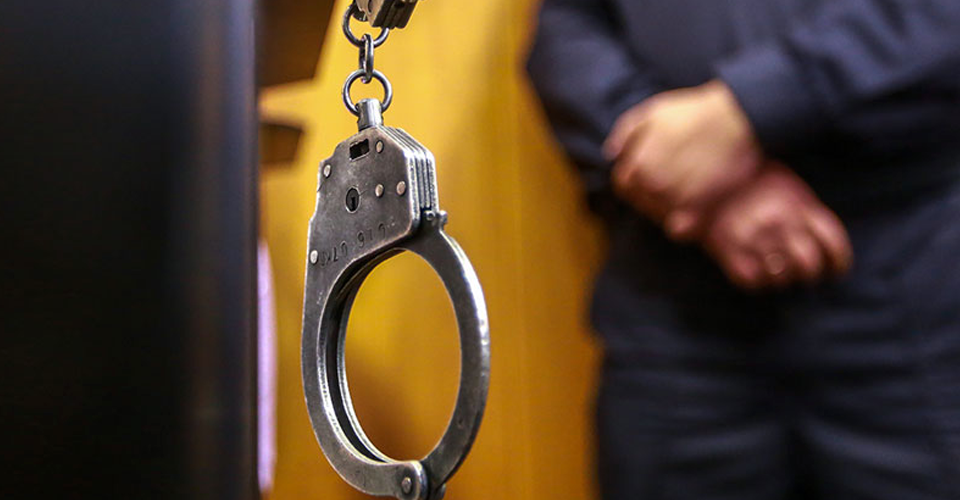 Фото до матеріалу: Чоловік за $10 тис згодився підірвати військовослужбовця, щоб полікувати зуби