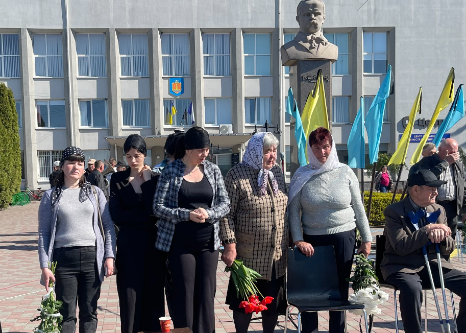 Фото до матеріалу: Корець прощається із захисником України Сергієм Кислюком