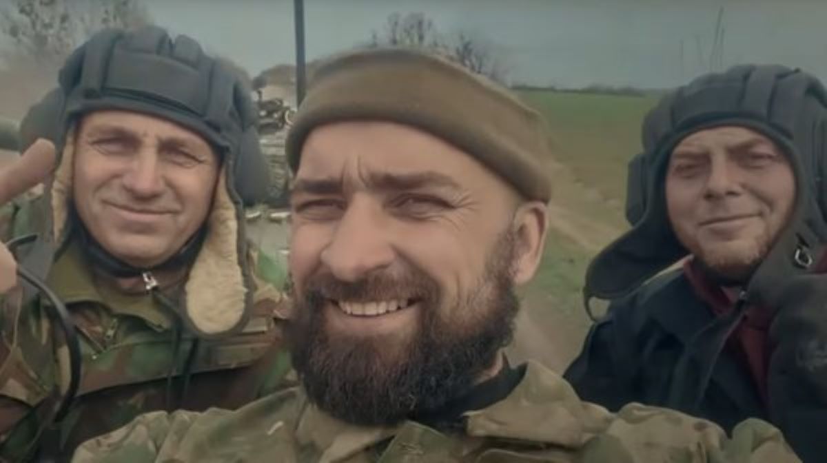 Фото до матеріалу: Від ресторану до «Джавелінів»: у лютому вийде фільм «12. Земля Героїв» про 12 захисників України