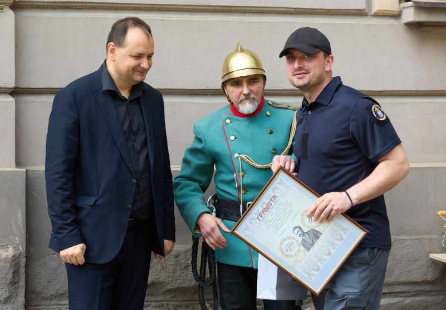 Фото до матеріалу: У Івано-Франківську вшанували пам'ять «батька» вогнеборців Владислава Мюльна